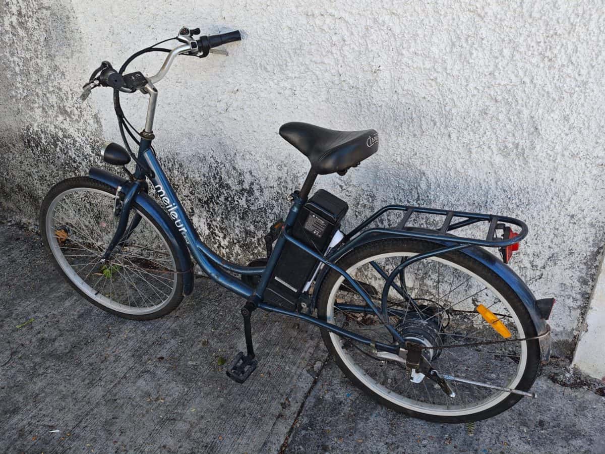 Meileur step-through electric city bike for rent in Playa del Carmen